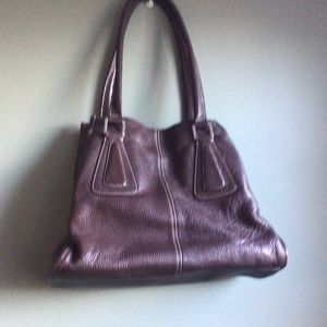 Tignanello brown pebble leather hand bag. In very good condition